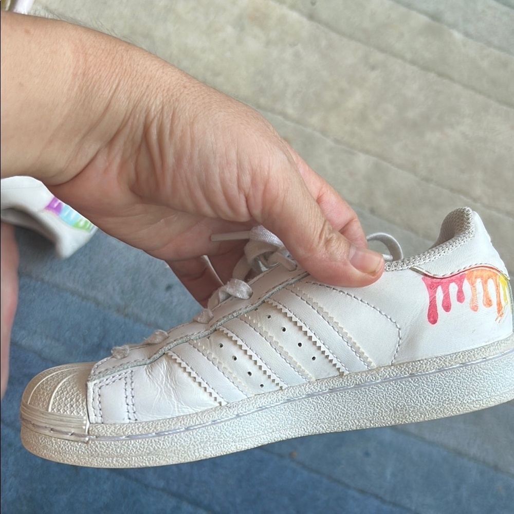 adidas Kids White Sneakers with Colorful Side Detail - Picture 6 of 9